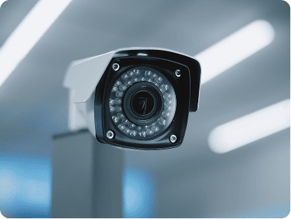 Caméra de vidéosurveillance professionnelle installée pour la sécurité d'une entreprise